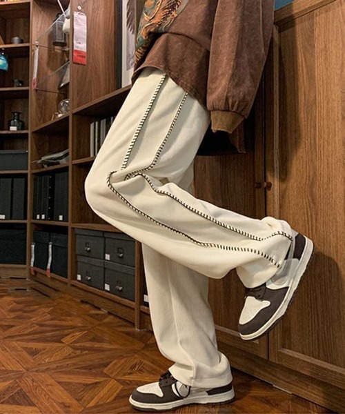 Ressaca（レサーカ）の「ハンドステッチ コーデュロイワイドイージーパンツ（その他パンツ・メンズ・オフホワイト/ブラウン/ブラック・XL/M/L）」の2枚目の写真