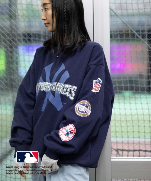 LEPSIM(レプシィム)の「MLB クルーネックスウェット 100687(スウェット・レディース・ネイビー/グレー/グリーン・FREE)」の3枚目の写真