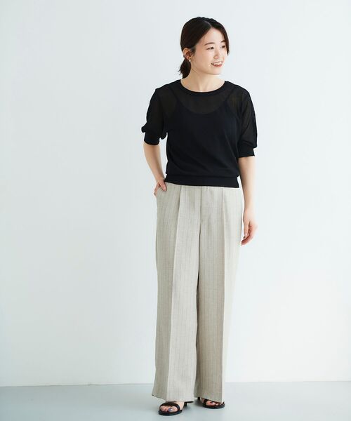 le.coeur blanc（ルクールブラン）の「ウォッシャブルクルーネックシアーニット（ニット/セーター・レディース・ブルー/イエロー/ブラック/オフホワイト・38）」の14枚目の写真