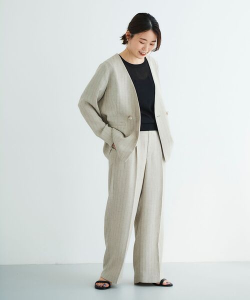 le.coeur blanc（ルクールブラン）の「ウォッシャブルクルーネックシアーニット（ニット/セーター・レディース・ブルー/イエロー/ブラック/オフホワイト・38）」の21枚目の写真