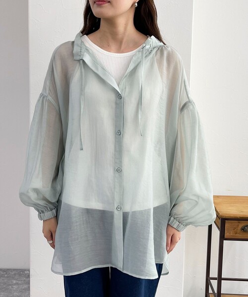 fredy emue（フレディエミュ）の「シアー衿ギャザー前開きブラウス（シャツ/ブラウス・レディース・アイボリー/サックスブルー/チャコールグレー・38）」の12枚目の写真