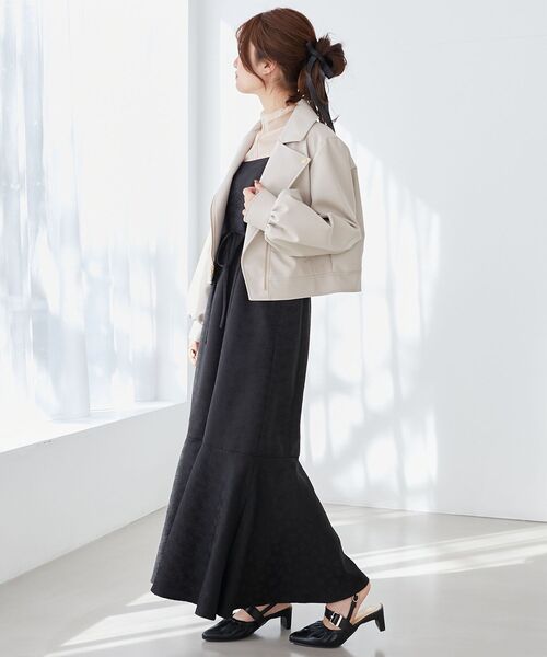 MAJESTIC LEGON（マジェスティックレゴン）の「サイドスリットキャミワンピ（ワンピース・レディース・ブラック/アイボリー/ホワイト系その他2・MEDIUM）」の15枚目の写真