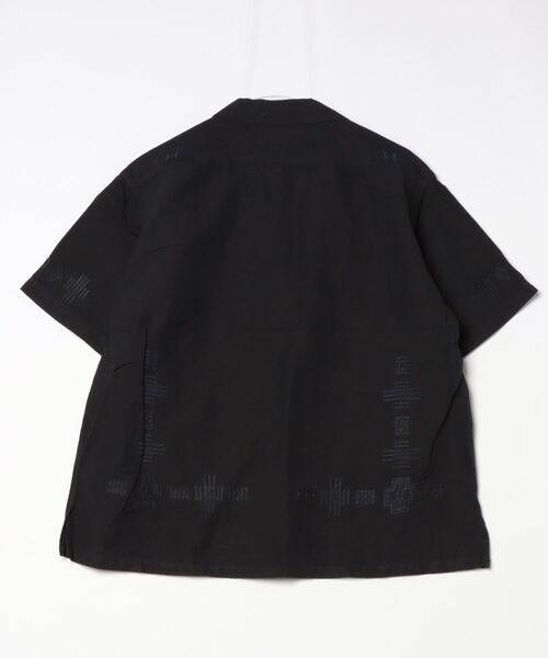 PENDLETON（ペンドルトン）の「PENDLTON/ペンドルトン　オープンカラー ショートスリーブシャツ　EMB OPEN COLLAR SHORTSLEEVE SHIRT（シャツ/ブラウス・メンズ・チャコールグレー/アイボリー・M/L）」の4枚目の写真