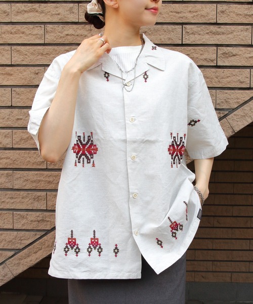 PENDLETON（ペンドルトン）の「PENDLTON/ペンドルトン　オープンカラー ショートスリーブシャツ　EMB OPEN COLLAR SHORTSLEEVE SHIRT（シャツ/ブラウス・メンズ・チャコールグレー/アイボリー・M/L）」の2枚目の写真