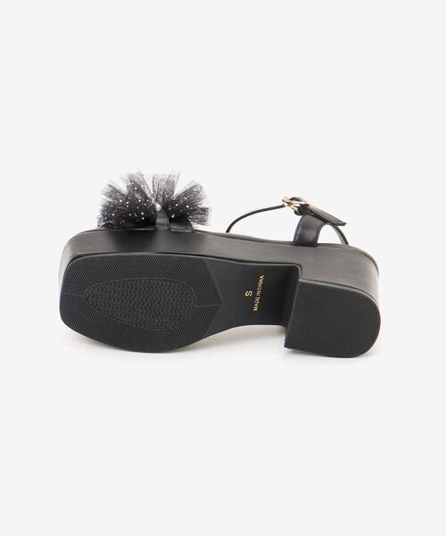 MAJESTIC LEGON（マジェスティックレゴン）の「【WEB限定S/XLサイズあり】チュール×パール厚底サンダル（サンダル・レディース・ブラック/オフホワイト・SMALL/MEDIUM/LARGE/X-LARGE）」の13枚目の写真