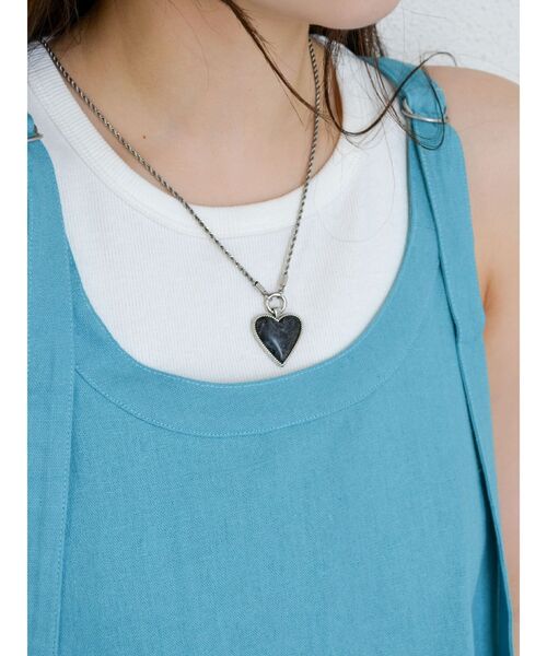 Ungrid（アングリッド）の「ハートモチーフネックレス（ネックレス・レディース・シルバー/ゴールド・FREE）」の2枚目の写真