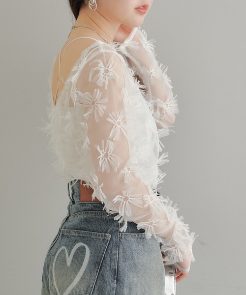 Chico（チコ）の「フラワーシアートップス（Tシャツ/カットソー・レディース・ホワイト/ライム/ブルー/ブラック・FREE）」の16枚目の写真