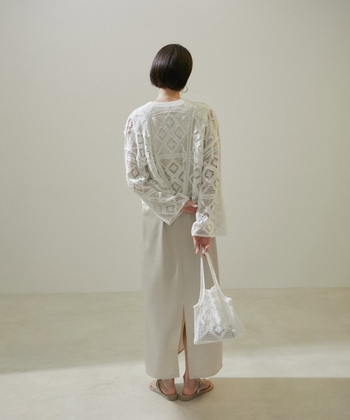 SALON adam et rope'(サロン アダム エ ロペ)の「クロシェ編みレース2WAYニット/カーディガン【洗える】(カーディガン/ボレロ・レディース・ブラック/ホワイト・FREE)」の18枚目の写真