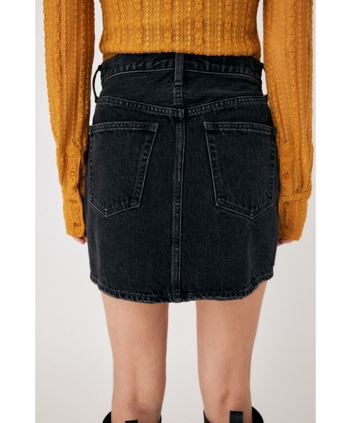 MOUSSY(マウジー)の「DENIM ミニスカート(スカート・レディース・ワンウォッシュ/ブラック・0/1/2)」の6枚目の写真