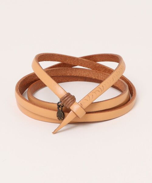 VIVIFY(ビビファイ)の「「VIVIFY/ビビファイ」アラベスク ロングレザーコードブレスレット(ブレスレット・メンズ・ベージュ・FREE)」の1枚目の写真