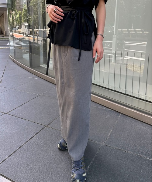 feepur(フェピュール)の「スラックスロングスカート(スカート・レディース・ブラック/グレー・SMALL/MEDIUM)」の11枚目の写真