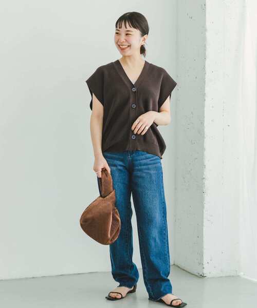 ITEMS URBANRESEARCH（アイテムズ アーバンリサーチ）の「ストレートデニム（デニムパンツ・レディース・ライトブルー/インディゴブルー・SMALL/MEDIUM）」の6枚目の写真