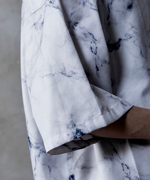 INTER FACTORY(インターファクトリー)の「しの - Marble Open Collar Shirt / マーブル柄オープンカラーシャツ made in INTER FACTORY(シャツ/ブラウス・メンズ・ブラック/ホワイト/チャコールグレー・SMALL/MEDIUM/LARGE)」の20枚目の写真