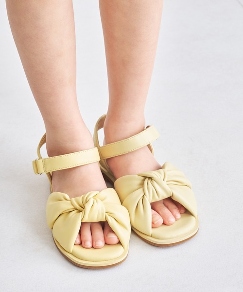 ORiental TRaffic(オリエンタルトラフィック)の「リボンパデットサンダル/K-454(サンダル・キッズ・イエロー/パープル/ホワイト・19.0cm/18.0cm/17.0cm/16.0cm/15.0cm/20.0cm)」の1枚目の写真