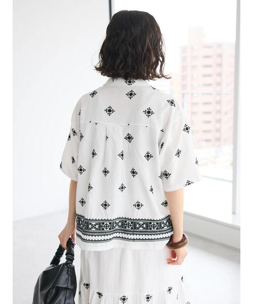 CRAFT STANDARD BOUTIQUE(クラフトスタンダードブティック)の「パネル刺繍開襟シャツ(シャツ/ブラウス・レディース・ブラック/オフホワイト・FREE)」の8枚目の写真