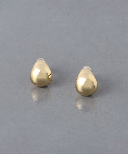 UNITED ARROWS（ユナイテッドアローズ）の「ドロップシェイプ イヤリング（イヤリング・レディース・ゴールド/シルバー・FREE）」の2枚目の写真