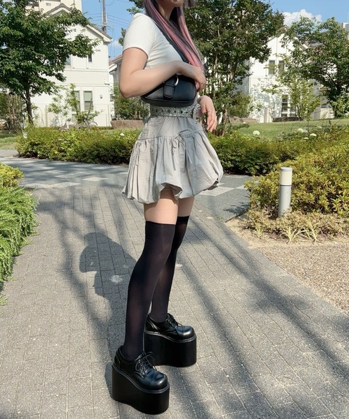 Diable baiser(ディアブルベーゼ)の「バルーンミニスカート(スカート・レディース・ブラック/オフホワイト/グレー・MEDIUM/SMALL/LARGE)」の11枚目の写真