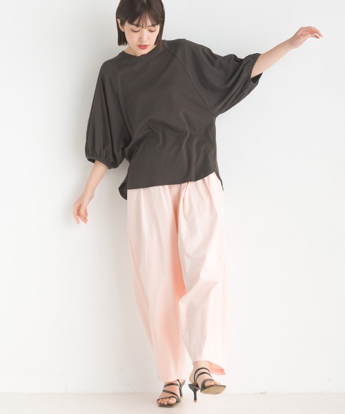 OMNES(オムネス)の「汗じみ防止UV 袖ボリューム半袖プルオーバーTシャツ(Tシャツ/カットソー・レディース・ホワイト/ベージュ/ブラック/サックスブルー・FREE)」の6枚目の写真