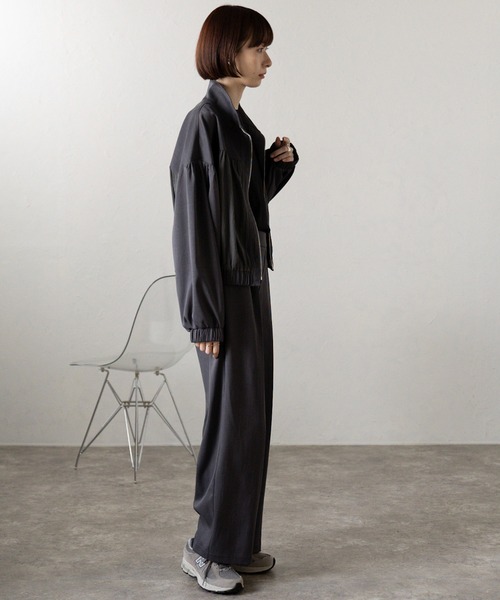 meilmada（メイルマダ）の「バックゴムタックワイドパンツ（スラックス・レディース・チャコールグレー/グレイッシュベージュ・FREE）」の19枚目の写真