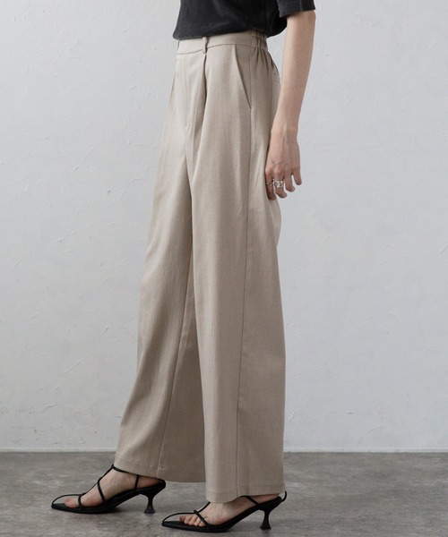 meilmada（メイルマダ）の「バックゴムタックワイドパンツ（スラックス・レディース・チャコールグレー/グレイッシュベージュ・FREE）」の17枚目の写真