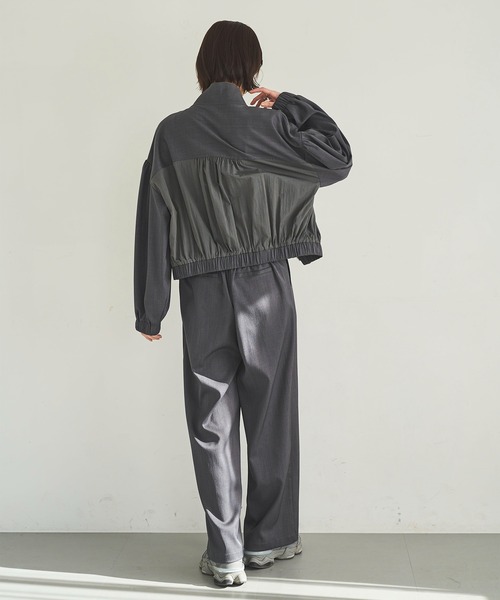 meilmada（メイルマダ）の「バックゴムタックワイドパンツ（スラックス・レディース・チャコールグレー/グレイッシュベージュ・FREE）」の5枚目の写真