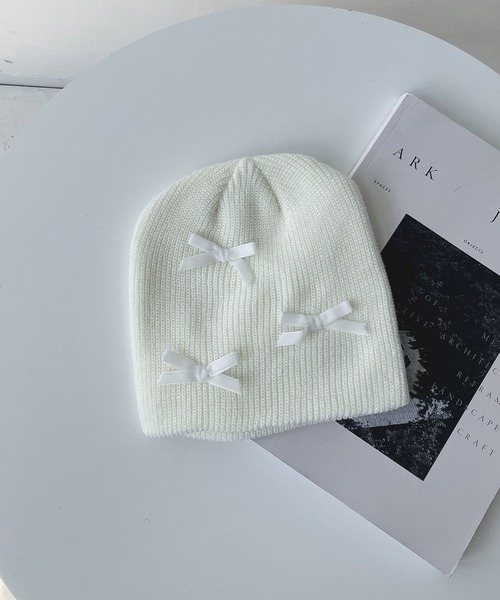 AS KNOW AS plus（アズノゥアズプラス）の「☆リボンモチーフニット帽（ニットキャップ/ビーニー・レディース・ブラック系/アイボリー/ホワイト系/ブラック/グレー/グレー系・FREE）」の13枚目の写真