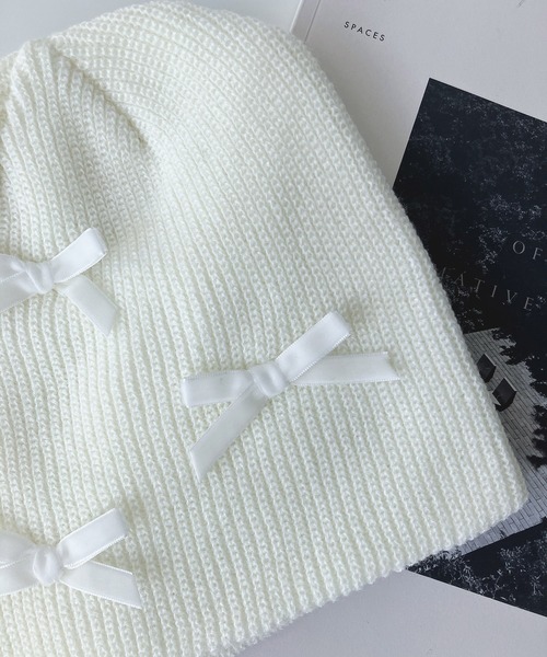 AS KNOW AS plus（アズノゥアズプラス）の「☆リボンモチーフニット帽（ニットキャップ/ビーニー・レディース・ブラック系/アイボリー/ホワイト系/ブラック/グレー/グレー系・FREE）」の14枚目の写真