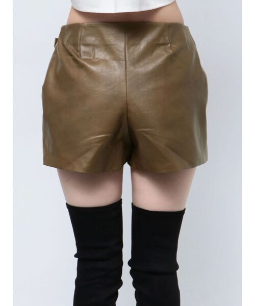 フェイクレザーラップショートパンツ（その他パンツ）｜EMODA（エモダ）