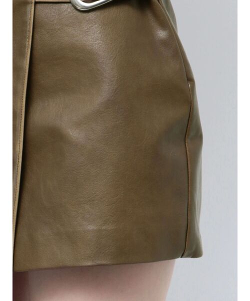 フェイクレザーラップショートパンツ（その他パンツ）｜EMODA（エモダ）