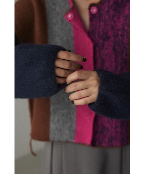 BLACK BY MOUSSY（ブラックバイマウジー）の「stripe knit cardigan(ストライプニットカーディガン)（カーディガン/ボレロ・レディース・ライトグリーン/ピンク・FREE）」の18枚目の写真