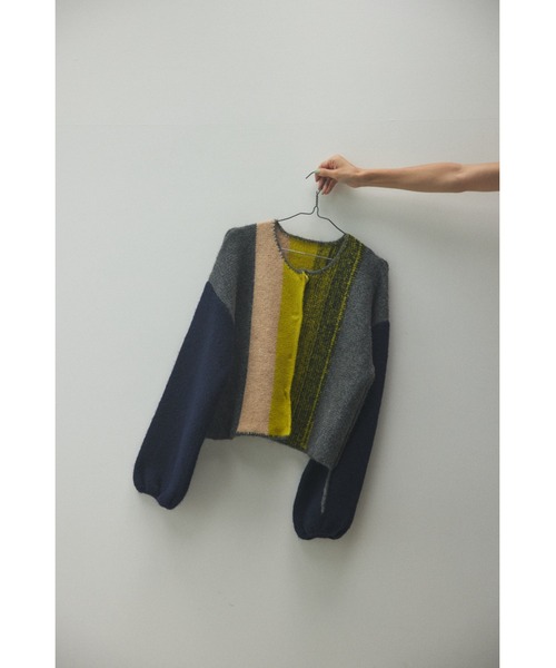BLACK BY MOUSSY（ブラックバイマウジー）の「stripe knit cardigan(ストライプニットカーディガン)（カーディガン/ボレロ・レディース・ライトグリーン/ピンク・FREE）」の4枚目の写真