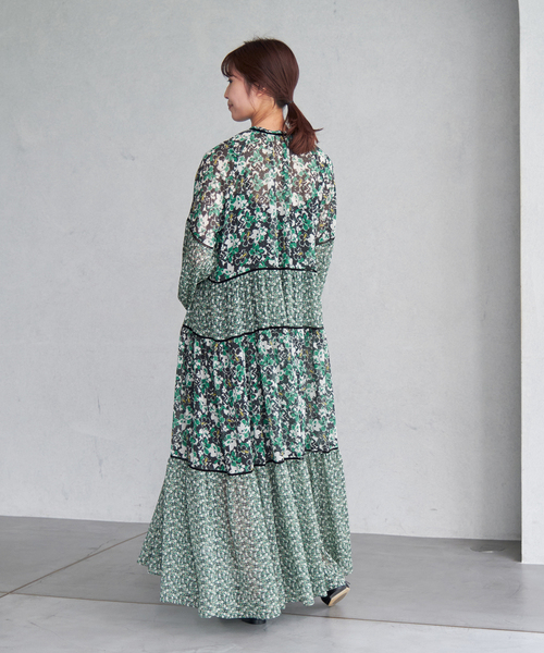 IENA（イエナ）の「Deveaux Flower Mix ティアードワンピース  