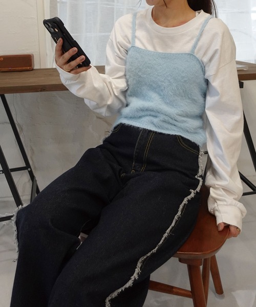 Lots of Love(ロッツオブラブ)の「フェザーニットビスチェ(ニット/セーター・レディース・ブラウン/パープル/アイボリー/ホワイト×ブラック/サックスブルー・M)」の16枚目の写真