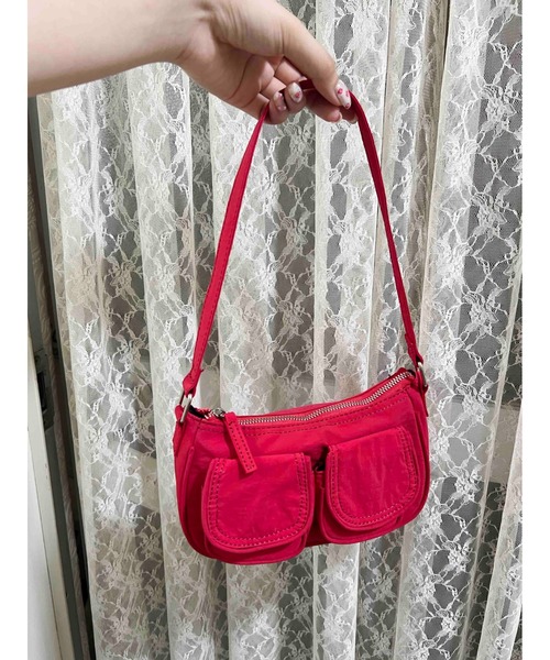 WC（ダブル シー）の「コンパクトポケットバッグ（ショルダーバッグ・レディース・ブラック/レッド・FREE）」の3枚目の写真