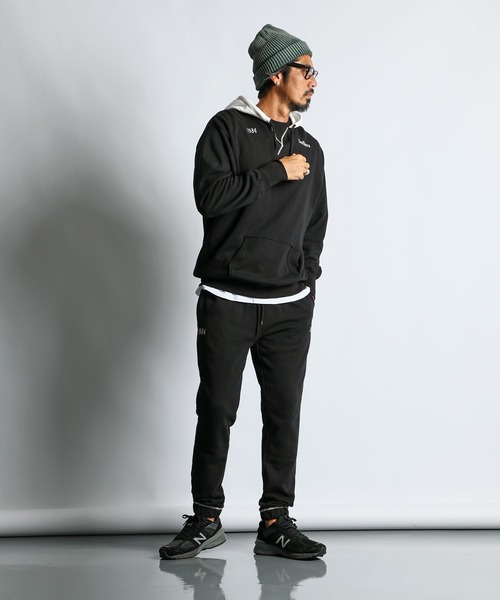 The DUFFER of ST.GEORGE(ザダファーオブセントジョージ)の「SETUP SWITCHIG PARKA:セットアップ 切替デザイン スウェットパーカー(パーカー・メンズ・ブラック/ライトグレー・MEDIUM/SMALL/X-LARGE/LARGE)」の8枚目の写真