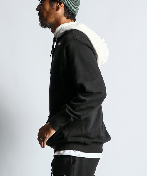 The DUFFER of ST.GEORGE(ザダファーオブセントジョージ)の「SETUP SWITCHIG PARKA:セットアップ 切替デザイン スウェットパーカー(パーカー・メンズ・ブラック/ライトグレー・MEDIUM/SMALL/X-LARGE/LARGE)」の4枚目の写真