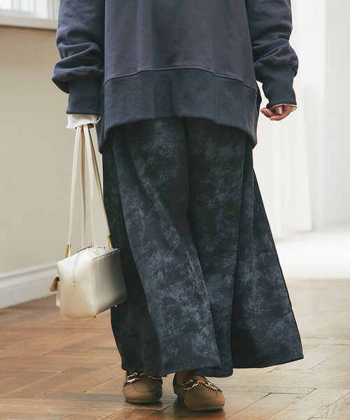 un dix cors（アンディコール）の「《WEB限定》ボカシ柄サテンスカート（スカート・レディース・ブラック/カーキ・FREE）」の17枚目の写真