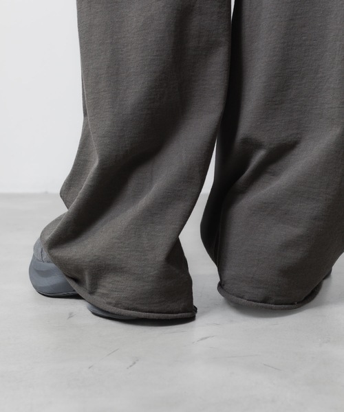 VEIN (ヴェイン)の「ファインテリー イージーワイドトラウザーズ / FINE TERRY EASY WIDE TROUSERS(その他パンツ・メンズ・ブラック/グレー・1/2/3)」の9枚目の写真
