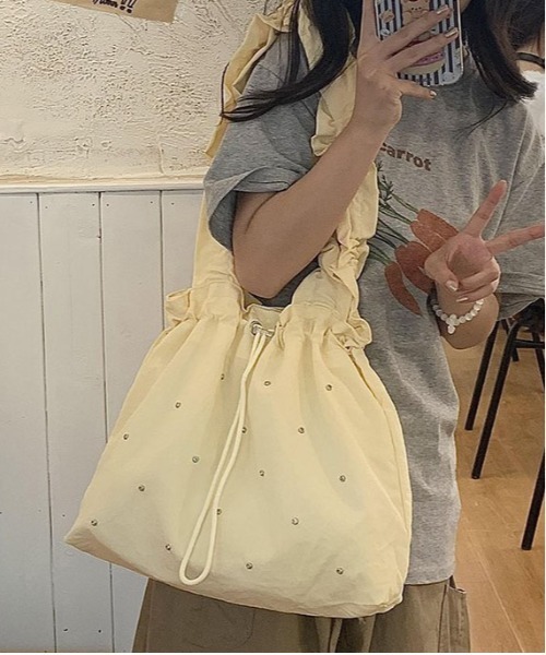 gossip!ロサンゼルス(ゴシップロサンゼルス)の「ラインストーン付き ドローコード 巾着バッグ(ショルダーバッグ・レディース・イエロー/ピンク/ブラック・FREE)」の17枚目の写真