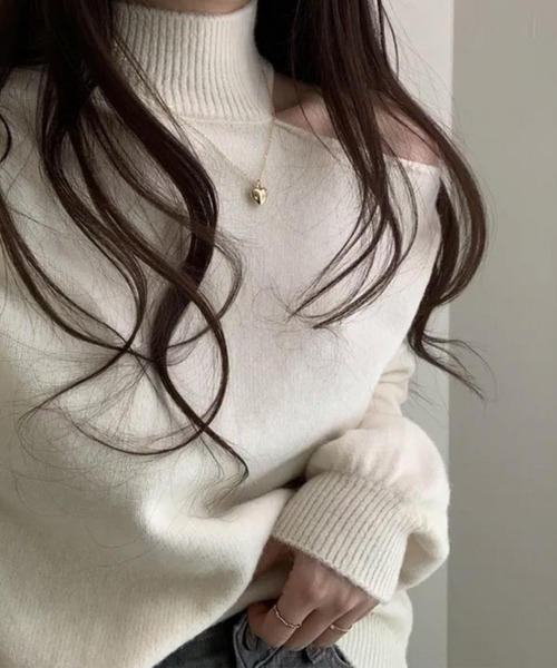 GLAMOROUS JANE(グラマラスジェーン)の「ワンショルカットアウトハイネックニットトップス(ニット/セーター・レディース・グレー/オフホワイト/ブラック・FREE)」の20枚目の写真