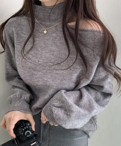 GLAMOROUS JANE(グラマラスジェーン)の「ワンショルカットアウトハイネックニットトップス(ニット/セーター・レディース・グレー/オフホワイト/ブラック・FREE)」の15枚目の写真