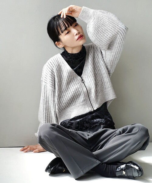 e-zakkamania stores（イーザッカマニアストアーズ）の「スパンコールラメ メッシュニット ジップカーディガン（ニット/セーター・レディース・ライトグレー/アイボリー・M）」の8枚目の写真
