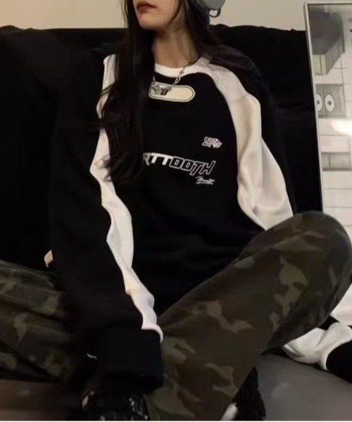 B.I.D.(ビーアイディー)の「《バイカラーゲームシャツ/ロンT(EK W88MA)(Tシャツ/カットソー・レディース・ブラック/ブラウン・FREE)」の9枚目の写真
