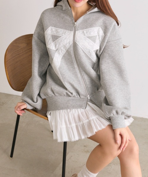 OLIVE des OLIVE(オリーブデオリーブ)の「リボンレースZIPパーカー(Tシャツ/カットソー・レディース・トップグレー/サックスブルー/オフホワイト・FREE)」の4枚目の写真