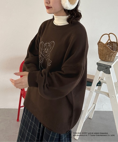 kutir（クティール）の「【トムとジェリー/Tom and Jerry】フロントデザインニット（ニット/セーター・レディース・ボルドー/アイボリー/ブラウン/ネイビー・FREE）」の9枚目の写真