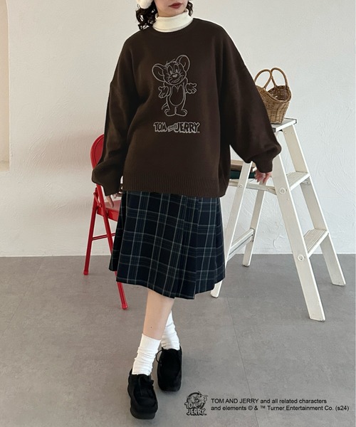 kutir（クティール）の「【トムとジェリー/Tom and Jerry】フロントデザインニット（ニット/セーター・レディース・ボルドー/アイボリー/ブラウン/ネイビー・FREE）」の11枚目の写真
