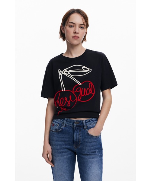 Desigual（デシグアル）の「TSCHERRIES チェリーアウトライン Tシャツ（Tシャツ/カットソー・レディース・ブラック・XS/S/M/L/XL）」の7枚目の写真