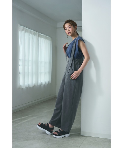 FILA（フィラ）の「DISRUPTOR SD PUFFY（サンダル・レディース・ブラック・28.0cm/27.0cm/25.0cm/24.0cm/23.0cm/26.0cm）」の14枚目の写真