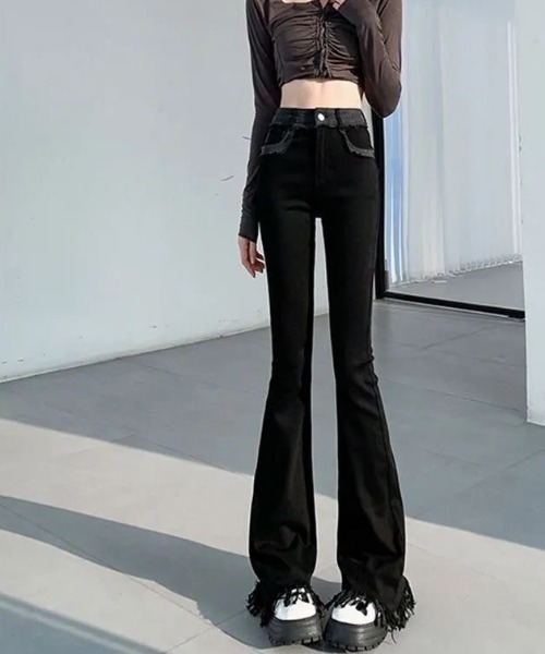 gossip!ロサンゼルス(ゴシップロサンゼルス)の「ヴィンテージ フリンジ ハイウェスト ストレッチ フレア デニムパンツ(デニムパンツ・レディース・ブラック/ブルー/ライトブルー・S/M/L/XL/XS)」の1枚目の写真