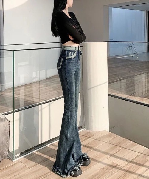 gossip!ロサンゼルス(ゴシップロサンゼルス)の「ヴィンテージ フリンジ ハイウェスト ストレッチ フレア デニムパンツ(デニムパンツ・レディース・ブラック/ブルー/ライトブルー・S/M/L/XL/XS)」の20枚目の写真